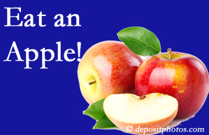 Severna Park chiropractic care recommends healthy diets full of fruits and veggies, so enjoy an apple the apple season!